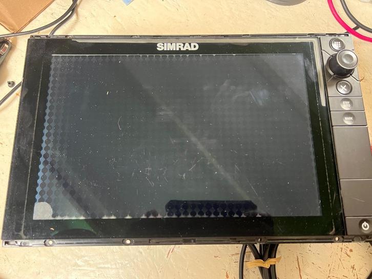 Simrad NSS 12 Evo 2 mdf plotter werkt goed, touchscherm niet, Watersport en Boten, Navigatiemiddelen en Scheepselektronica, Gebruikt