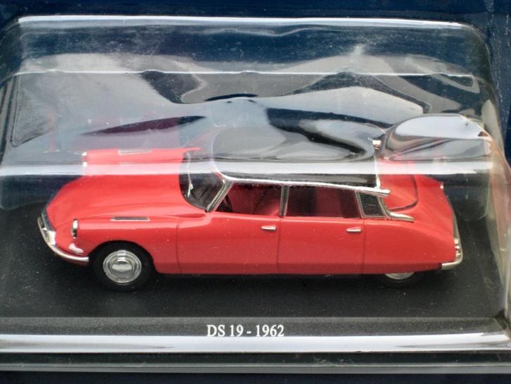 Citroen DS 19 rood, zwart dak 1962 DS Collection 1:43, Hobby en Vrije tijd, Modelauto's | 1:43, Nieuw, Auto, Overige merken, Ophalen of Verzenden