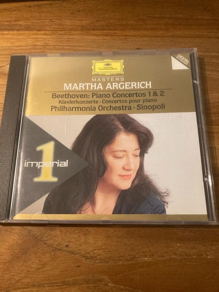 Martha Argerich / Beethoven: Piano Concertos 1 & 2 (Deutsche, Cd's en Dvd's, Cd's | Klassiek, Zo goed als nieuw, Orkest of Ballet