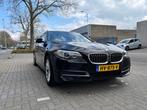 BMW 5-Serie 520i 184pk Aut. 2016 Zwart, Auto's, BMW, 4 cilinders, 2000 kg, Origineel Nederlands, Stationwagon