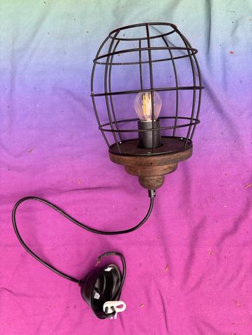 Hanglamp beschikbaar voor biedingen