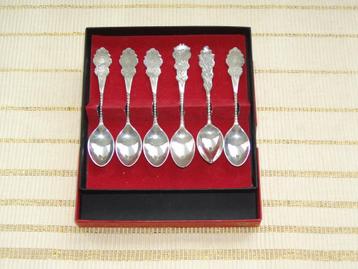 Diverse Verzilverde Thee of Koffielepeltjes of Briefopener beschikbaar voor biedingen