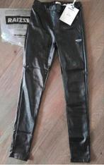 Te koop Nieuwe Raizzed lederlook legging deep Black 140, Broek, Meisje, Nieuw, Ophalen of Verzenden