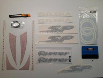 Oem gelijke stickerset Gilera Runner zilver/rood  beschikbaar voor biedingen