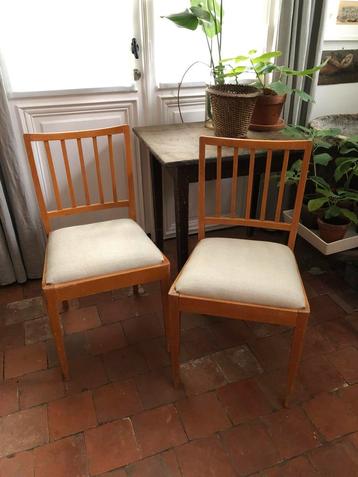 AUTHENTIEKE SPIJLEN STOELEN HOUT LINNEN ZITTING ZGSTAAT! beschikbaar voor biedingen