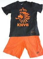 Oranje Nike sporttenu mt S, Sport en Fitness, Vechtsporten en Zelfverdediging, Judo, Ophalen of Verzenden, Zo goed als nieuw