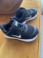 Nike schoenen peuter maat 22, Ophalen of Verzenden, Zo goed als nieuw, Schoenen