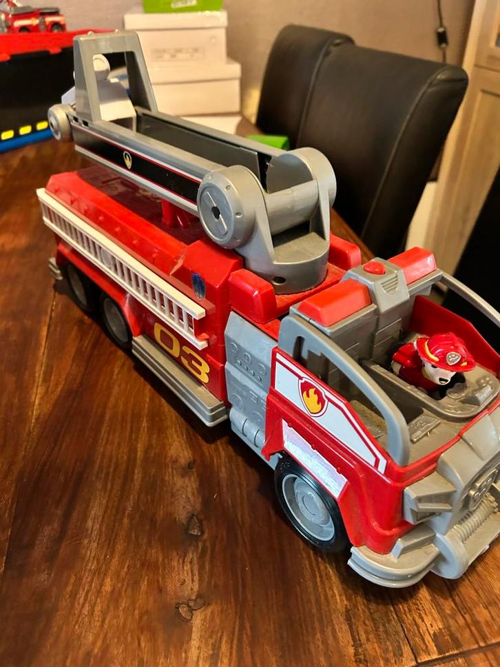 Paw Patrol Ultimate Rescue Brandweerauto, Kinderen en Baby's, Speelgoed | Speelgoedvoertuigen, Gebruikt, Ophalen of Verzenden