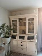 Oude buffet/vitrinekast wit, Huis en Inrichting, Kasten | Buffetkasten, Ophalen, 100 tot 150 cm, 200 cm of meer, Met deur(en)