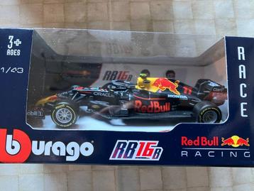 39626: Red Bull RB16B - Sergio Perez - 2021 - Bburago 1:43 beschikbaar voor biedingen