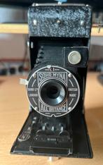Een Britse vouwcamera met een vast diafragma en twee stops,, Ophalen of Verzenden