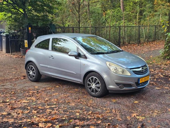 Opel Corsa 1.4-16V Edition 101pk / volledig Automaat!, Auto's, Opel, Particulier, Corsa, D, Origineel Nederlands, Ophalen