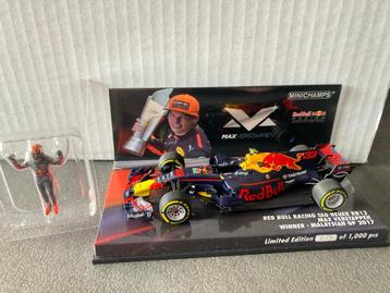 ✅ Max Verstappen 1:43 editie 28 Winner malaysian GP 2017 F1 beschikbaar voor biedingen