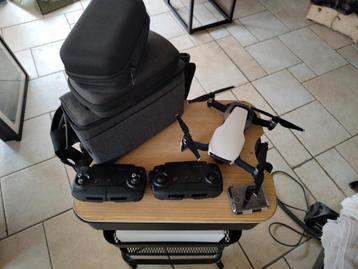 DJI Mavic Air Fly More Combo + Accessoires beschikbaar voor biedingen