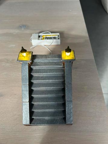 Trapje met verlichting afm: 9x9 beschikbaar voor biedingen