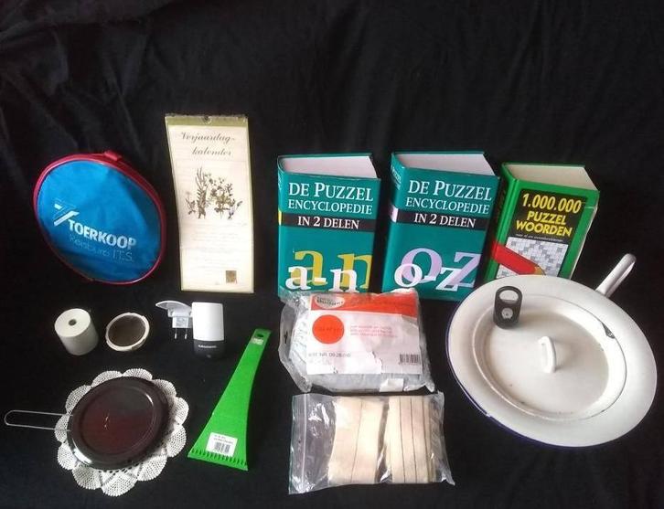 1001 dingen hoeslaken knopen ritsen (retro vintage sixties), Huis en Inrichting, Overige Huis en Inrichting, Zo goed als nieuw