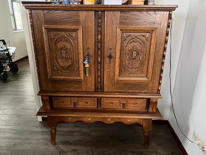 Antieke Eikenhouten Kast, Huis en Inrichting, Kasten | Buffetkasten, Gebruikt, 100 tot 150 cm, 100 tot 150 cm, 25 tot 50 cm, Met lade(s)