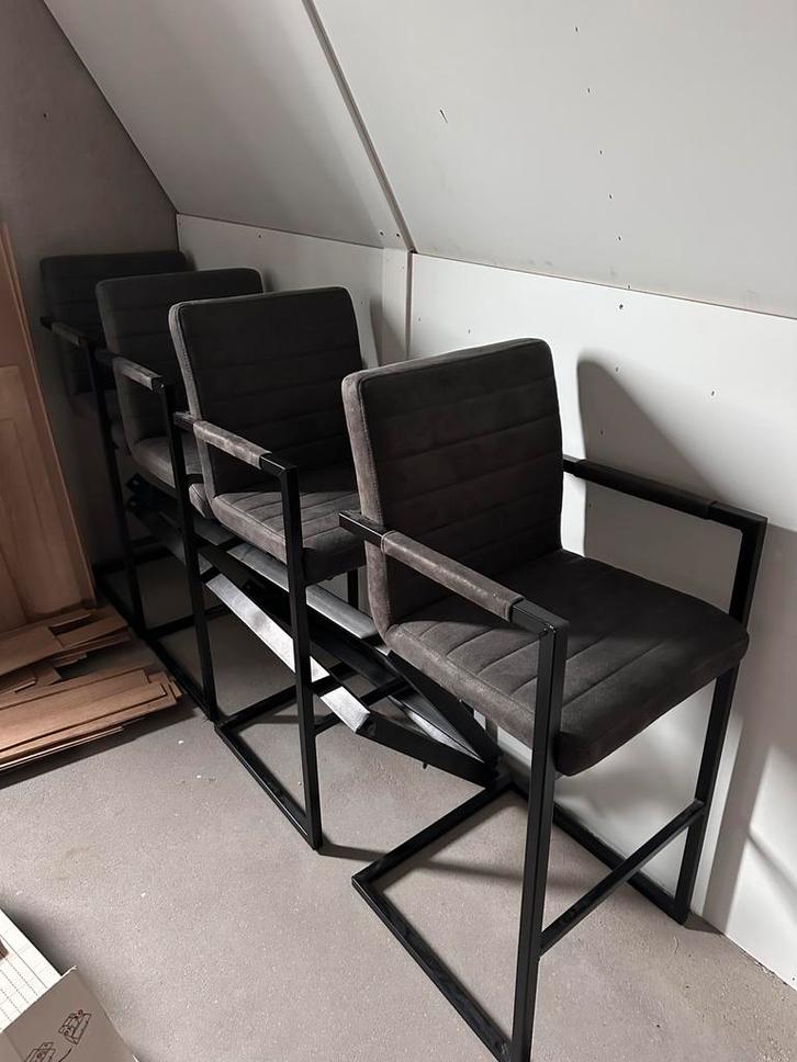 4 barkrukken, Huis en Inrichting, Barkrukken, Gebruikt, 60 tot 90 cm, 4 krukken, Met voetsteun, Ophalen
