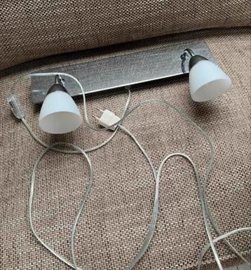 Mooie wandlamp 42 cm lang- 9 cm breed. beschikbaar voor biedingen