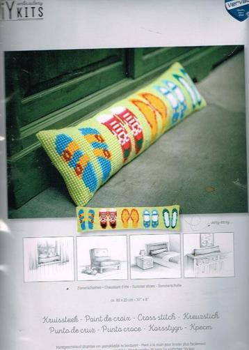 Cado vervaco borduurpakket tochtkussen  slippers beschikbaar voor biedingen