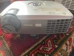 Toshiba beamer, HD (720), Ophalen of Verzenden, DLP, Gebruikt