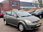 Toyota Corolla Verso 1.8 Vvt-i AUT 7P 2004 Grijs, Auto's, 4 cilinders, 129 pk, 7 stoelen, Origineel Nederlands