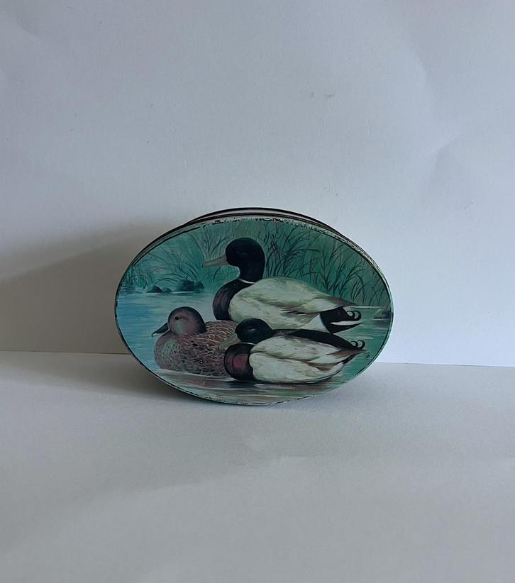 Schattig vintage ovalen blikje blikken blikjes eendjes eend, Verzamelen, Blikken, Gebruikt, Overige, Ophalen of Verzenden