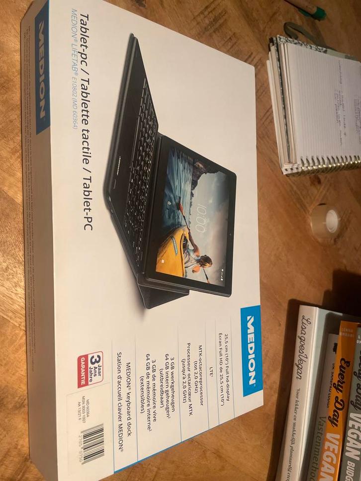 Medion Lifetab E10802 Tablet met Keyboard Dock, Computers en Software, Android Tablets, Nieuw, Wi-Fi en Mobiel internet, 10 inch