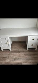 Hemnes bureau ikea, Huis en Inrichting, Bureaus, Ophalen, Zo goed als nieuw
