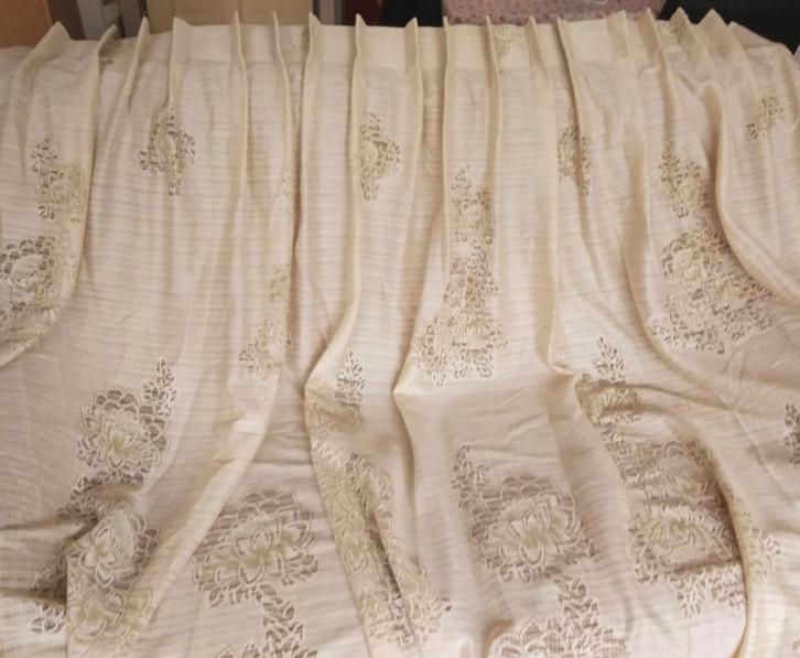 1 Klassieke vitrage / inbetween van 238 cm hoog en 180 cm br, Huis en Inrichting, Stoffering | Gordijnen en Lamellen, Zo goed als nieuw