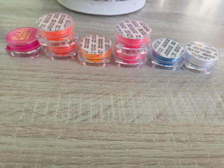 Diverse nagelspullen, Sieraden, Tassen en Uiterlijk, Uiterlijk | Haarverzorging, Zo goed als nieuw, Overige typen, Ophalen of Verzenden