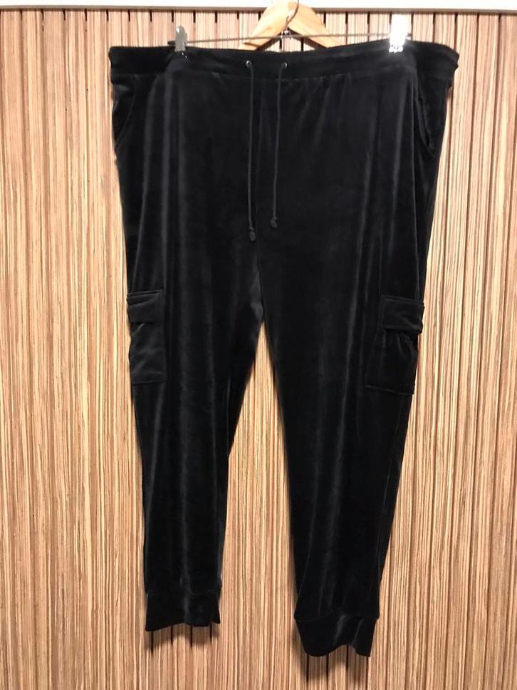 Hunkemöller 2XL taille 122cm lounge velours fluweel broek, Kleding | Dames, Grote Maten, Zo goed als nieuw, Broek of Spijkerbroek