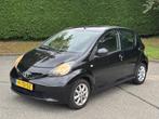 Toyota Aygo 1.0-12V + | El. Ramen | 5-drs | Nieuwe APK | Rij, Voorwielaandrijving, Gebruikt, 4 stoelen, Origineel Nederlands