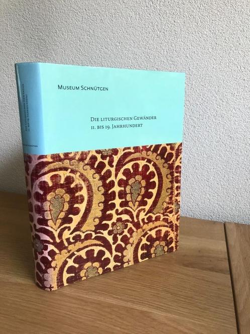 Die Liturgischen Gewänder IIe tot de 19e eeuw 1e druk 2011., Boeken, Geschiedenis | Wereld, Zo goed als nieuw, Europa, Ophalen of Verzenden