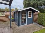 GRATIS Blokhout hout grijs, Tuin en Terras, Tuinhuizen, Blokhut, 1 raam, Met overkapping, Hout