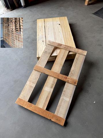 Pallet en dekplaat 66 x 110 cm ( +200 stuks) beschikbaar voor biedingen