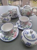 4 delig engels servies ' moselle'., Ophalen, Zo goed als nieuw, Porselein, Overige stijlen