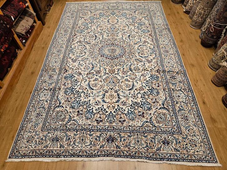 Vintage Handgeknoopt perzisch tapijt nain 325x204, Huis en Inrichting, Stoffering | Tapijten en Kleden, Gebruikt, 200 cm of meer