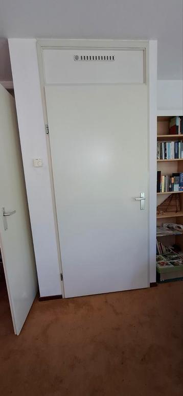 Witte Binnendeur 213x90cm beschikbaar voor biedingen