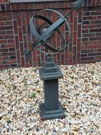 Zonnewijzer op sokkel, Ophalen