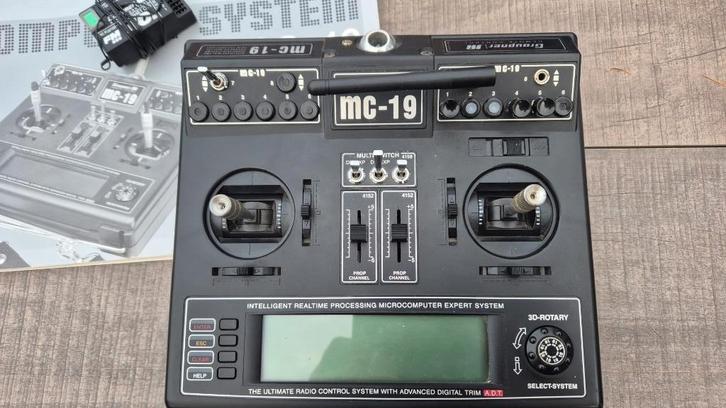 Graupner MC-19 zender & ontvanger 40Mhz, Hobby en Vrije tijd, Modelbouw | Boten en Schepen, Gebruikt, 1:32 tot 1:50, Overige merken