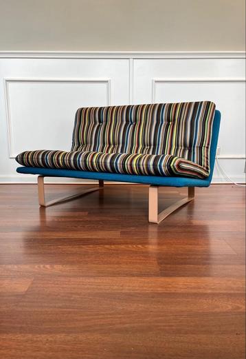 Kho Liang Ie C684 Designbank - Ploegwool & Paul Smith beschikbaar voor biedingen