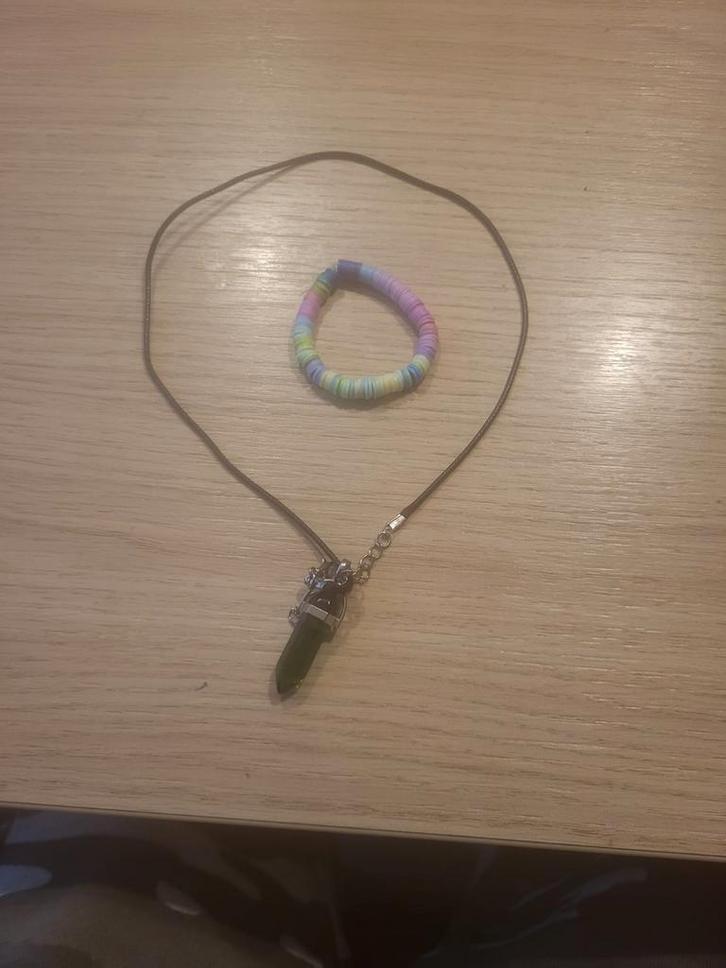 Set: Ketting met hanger & armband, Sieraden, Tassen en Uiterlijk, Kettingen, Gebruikt, Steen of Mineraal, Groen, Met hanger, Ophalen of Verzenden