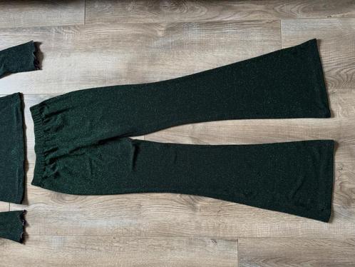Als nieuw: 2-delig Reinders pak in de kleur groen glitter S, Kleding | Dames, Huispakken, Zo goed als nieuw, Maat 38/40 (M), Groen