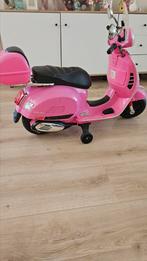 Mooie roze scooter, Kinderen en Baby's, Speelgoed | Buiten | Voertuigen en Loopfietsen, Ophalen, Gebruikt, Trapvoertuig