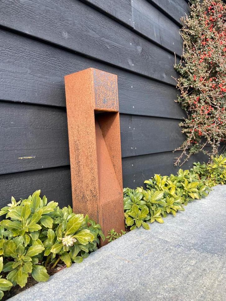 Pad en tuin verlichting  Solar / 230v cortenstaal, Tuin en Terras, Buitenverlichting, Zo goed als nieuw, Staal, Zonne-energie