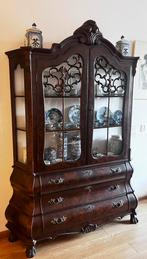 Klassieke wortelnoten vitrinekast - Neobarok, Ophalen