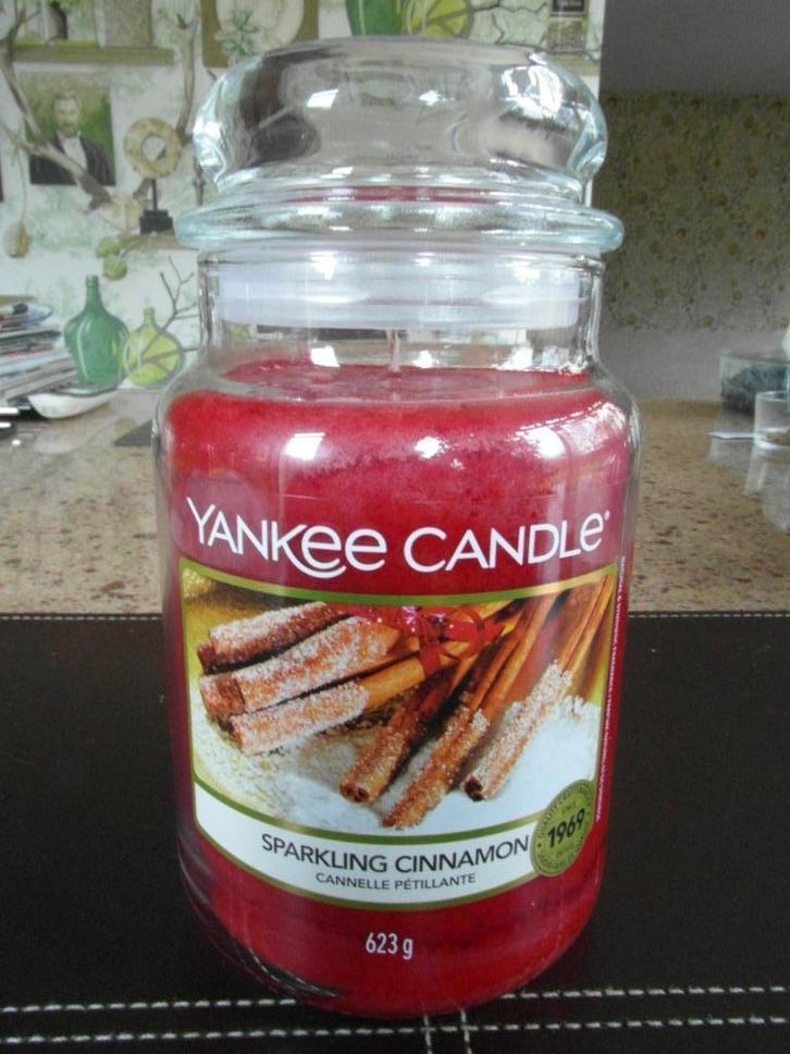 yankee Candle geurkaars "SPARKLING CINNAMON"  Large Jar, Huis en Inrichting, Woonaccessoires | Kandelaars en Kaarsen, Nieuw, Kaars