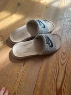 Nike dames slippers maat 38, Kleding | Dames, Slippers, Beige, Nike, Ophalen of Verzenden