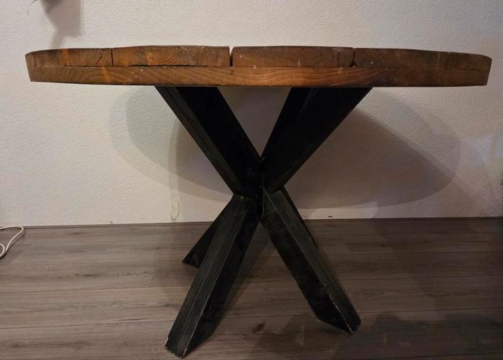Houten ronde Tafel met houten Onderstel doorsnee 1.20m, Antiek en Kunst, Antiek | Meubels | Tafels, Ophalen
